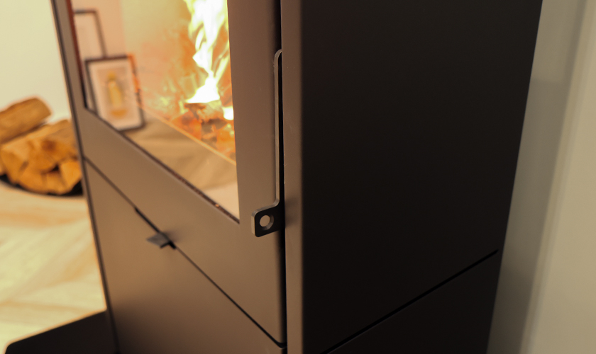 poele-a-bois-lumy50-poignee-poele-cheminee-var